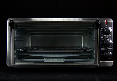 悬疑剧《暗夜追凶》宣传海报